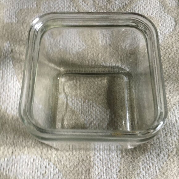 Medium Cube Flower Vase - Picture 4 of 9